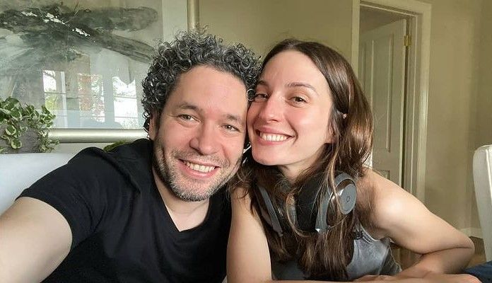 Dudamel recibe puro amor de parte de su esposa