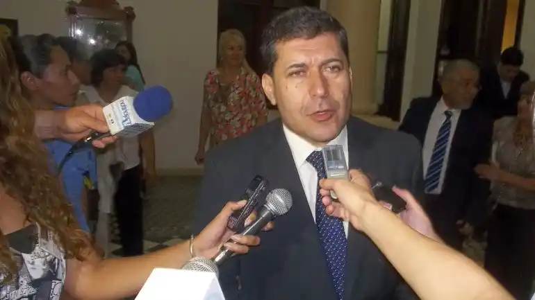 Casas, del FpV, ganó en La Rioja 