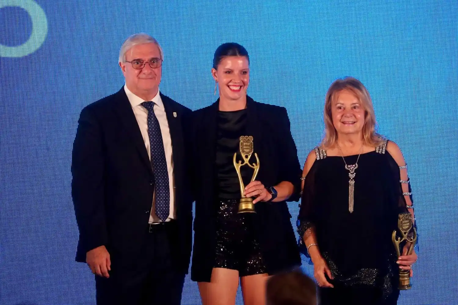 Eugenia Bosco premiada en el COA