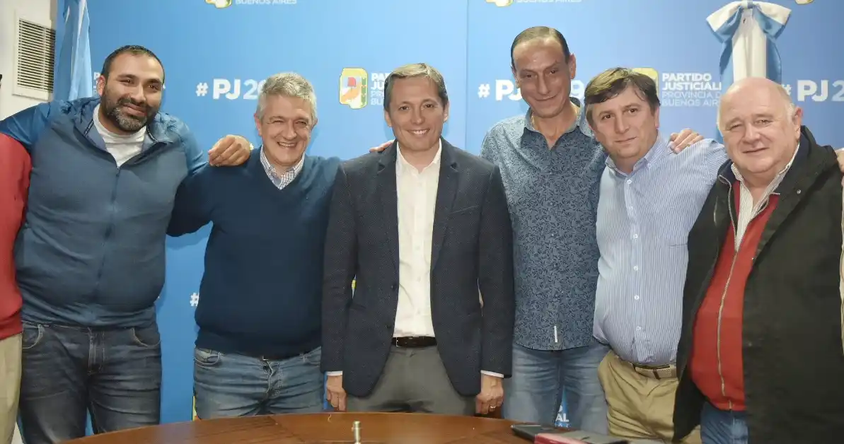 Gray avanza con acuerdos entre el peronismo bonaerense con Forja y el Polo Social