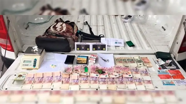 Ssecuestran pastillas de éxtasis, metanfetaminas y dinero 