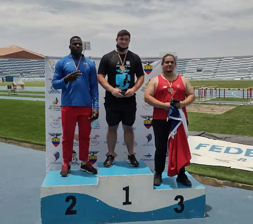 Nazareno Sasia cosechó oro y bronce en el IX Campeonato Sudamericano U23 de Atletismo