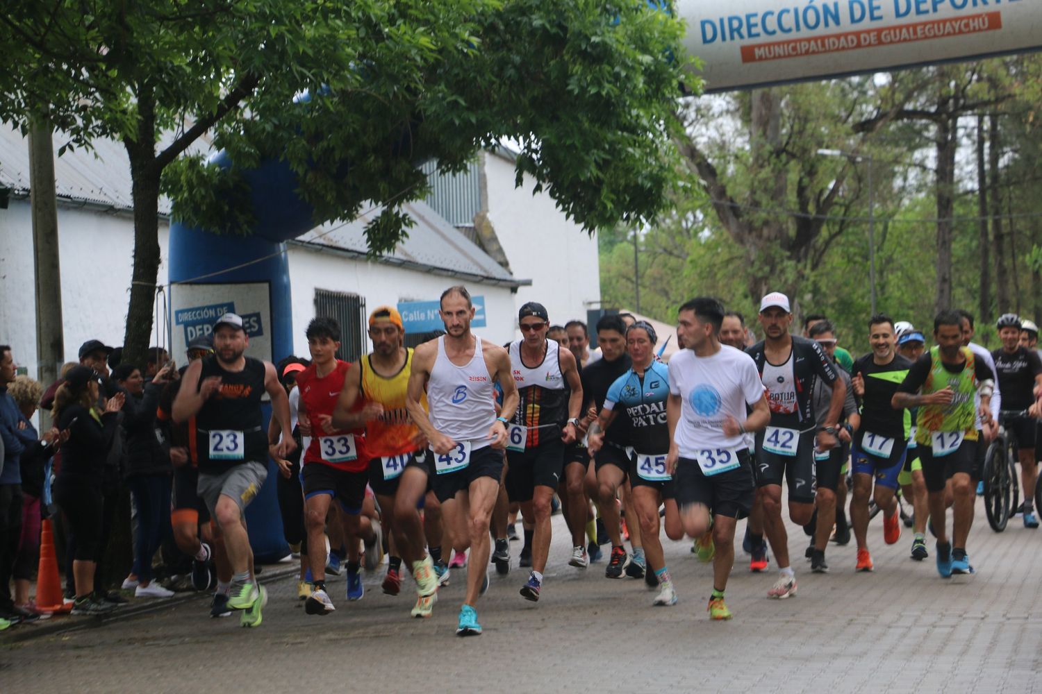 Robles, Velázquez y Acosta ganaron la primera fecha del duatlón “Luis María Ríos – Hugo Daguerre”