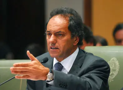 Scioli: "En 2015 terminan mandatos, eso no significa que se acabe el modelo"
