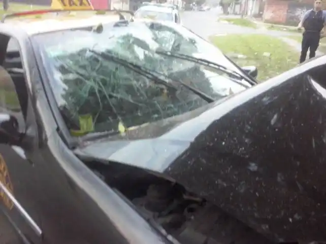 MAR DEL PLATA: Taxista chocó tras un intento de robo