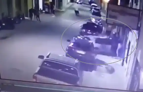 Lo echaron del boliche y chocó su auto contra puerta: terminó internado e hirió gravemente a un seguridad