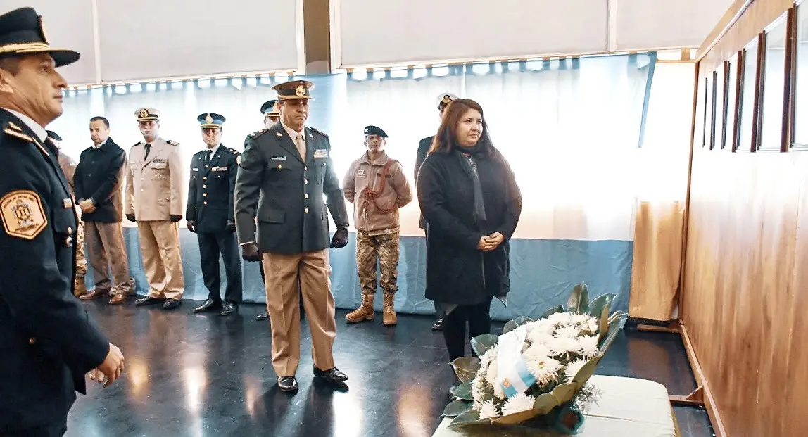 Gendarmería Nacional conmemoró el 42 aniversario del bautismo de fuego en Malvinas