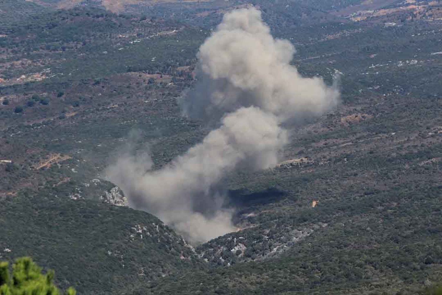 Israel bombardeó el cuartel central general de Hezbollah en Beirut: el objetivo era el líder