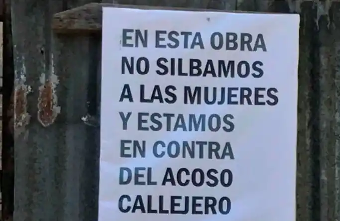 Albañiles antiacoso en La Plata: "En esta obra no silbamos a las mujeres"