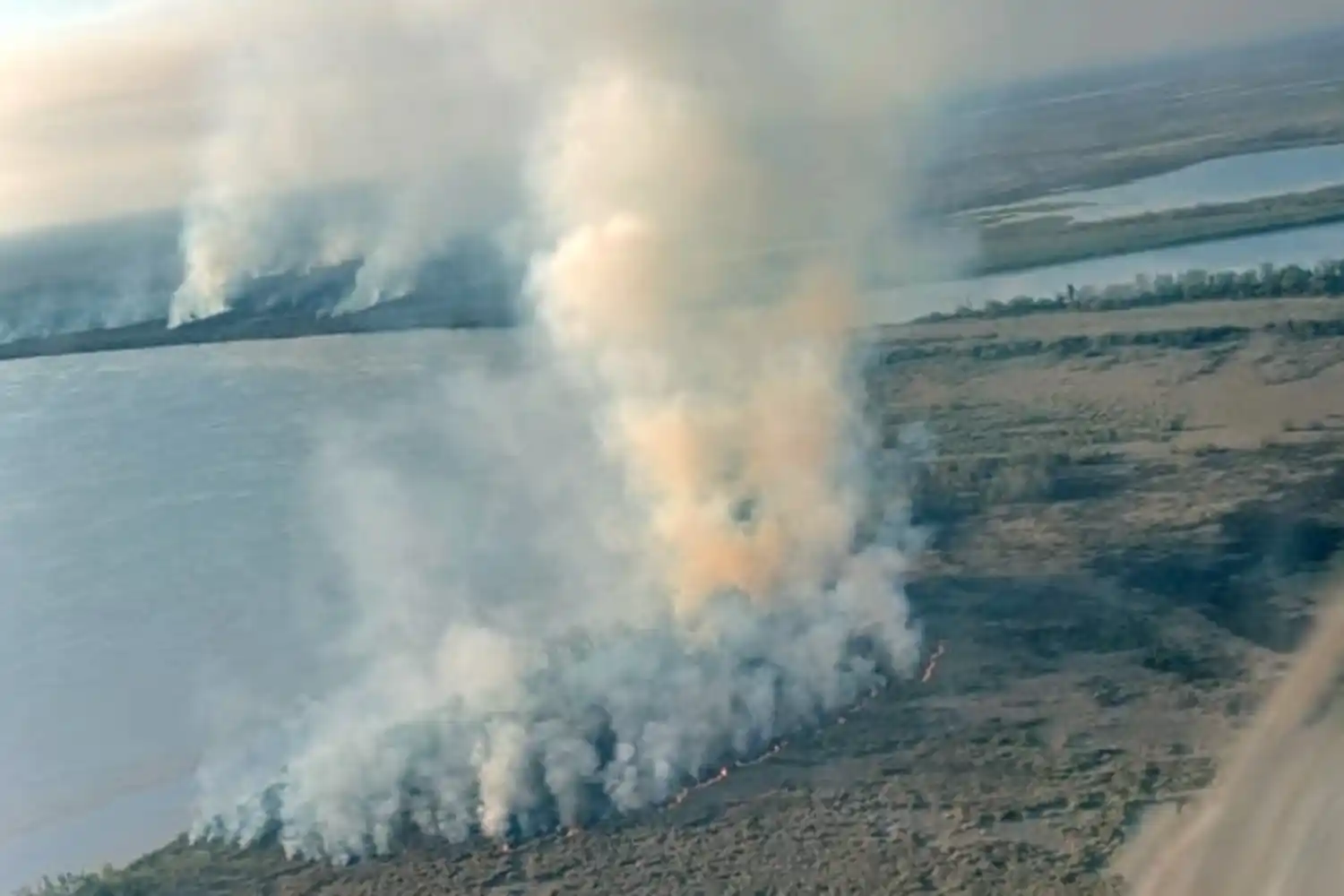 Prohíben todo tipo de quemas en la provincia para prevenir incendios hasta marzo de 2026