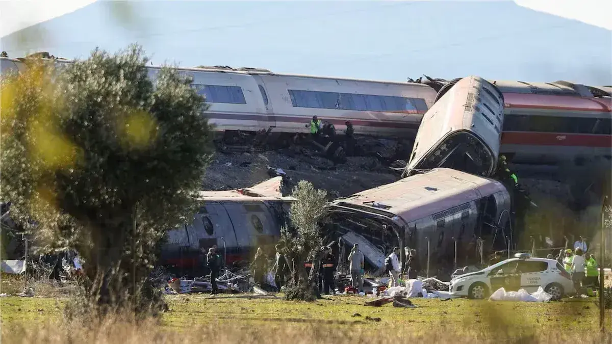 Dos trenes de alta velocidad colisionaron en España