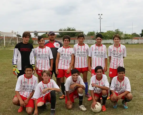 Jornada caliente dentro y fuera de la cancha en el Clausura del Infantil