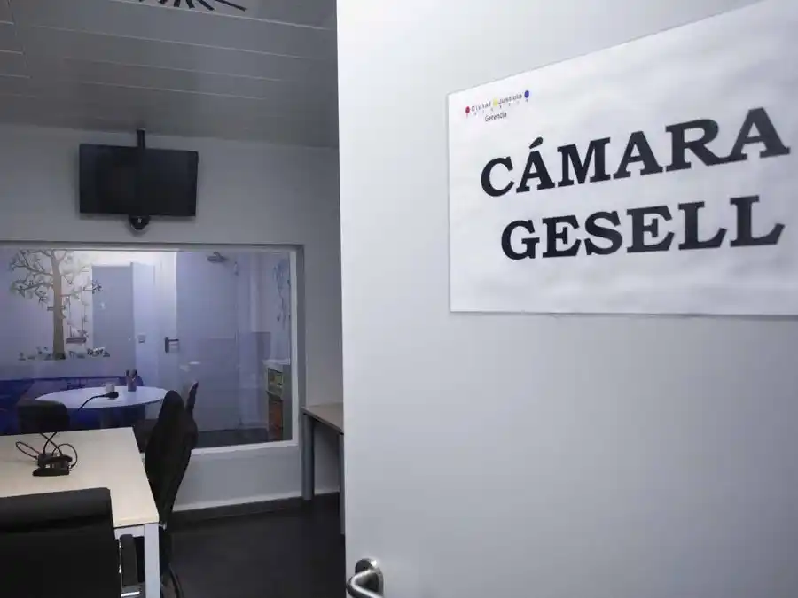 Justicia sesgada: un padre acusado de abusar de su hija fue absuelto