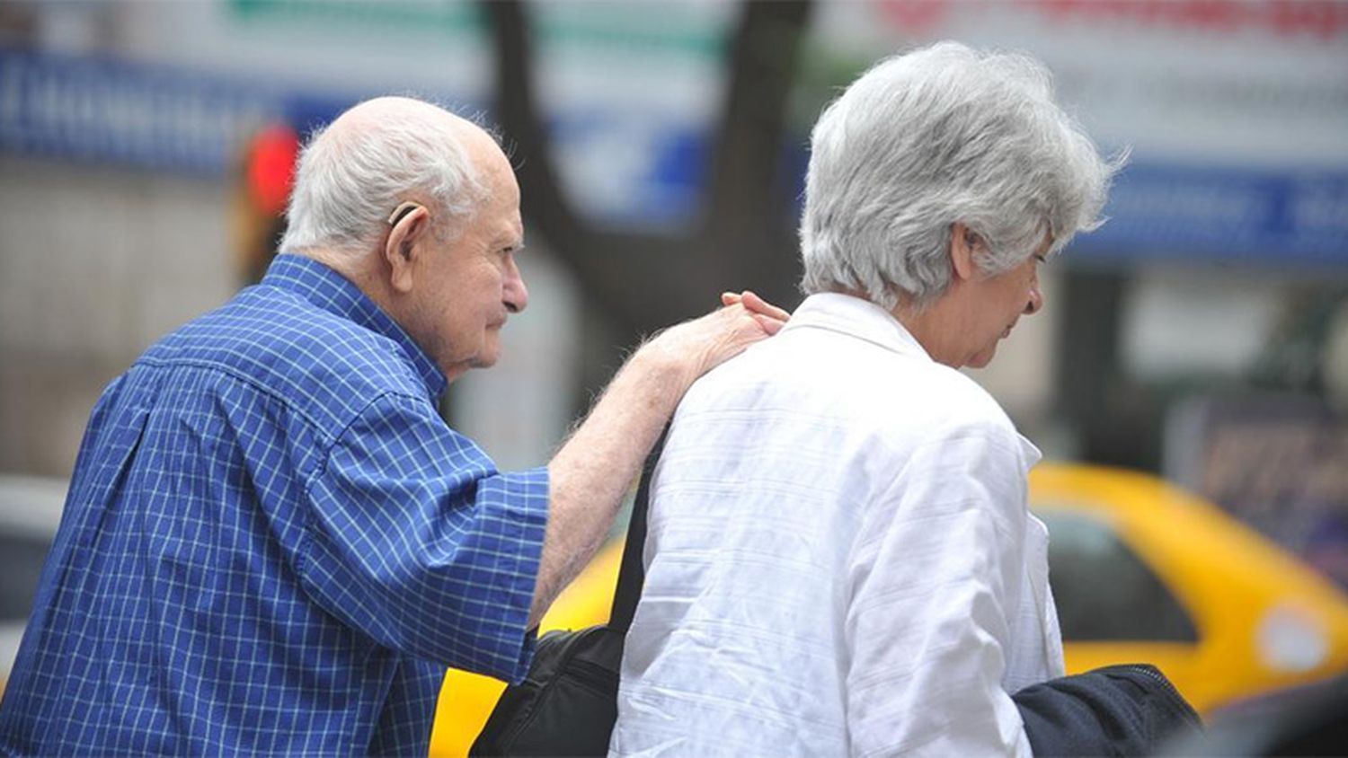 Jubilaciones y AUH: ¿De cuánto sería la primera suba del año?