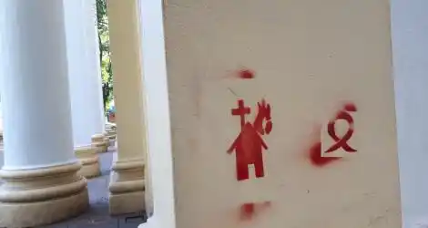 Pintadas en la iglesia