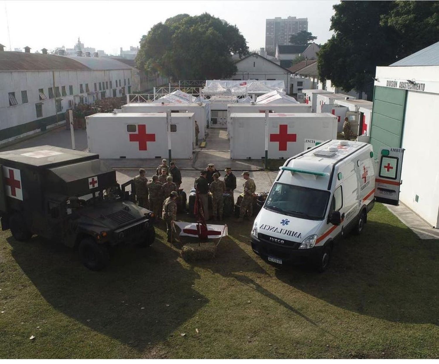 El Ejército comenzó a montar un hospital de campaña en Campo de Mayo