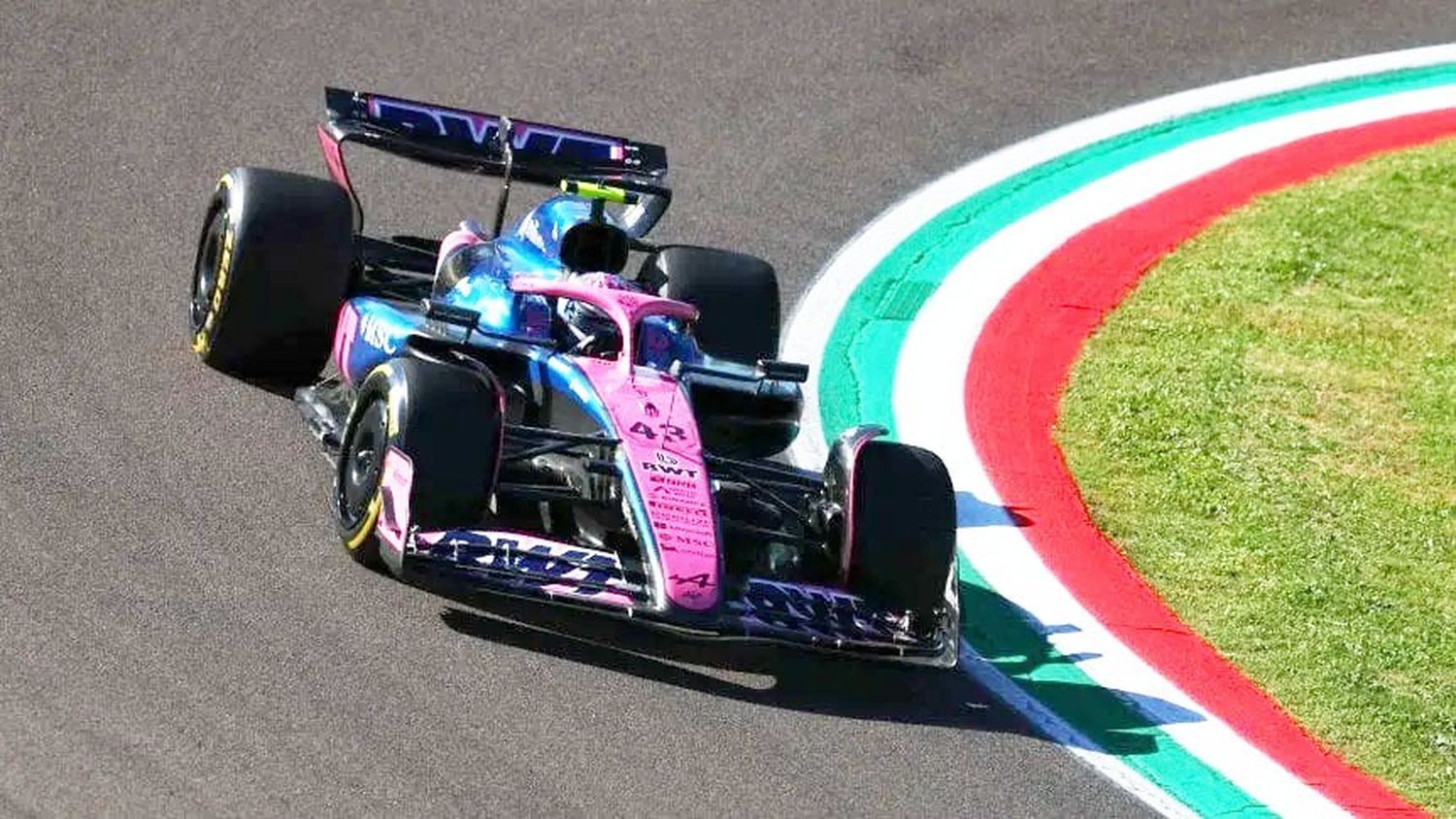 Colapinto fue 13° y 17° en su vuelta a la categoría en las prácticas del GP de Imola: “Buen primer día”