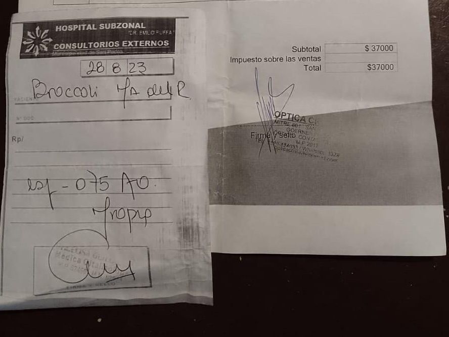 Trabaja pero no puede comprar sus anteojos
