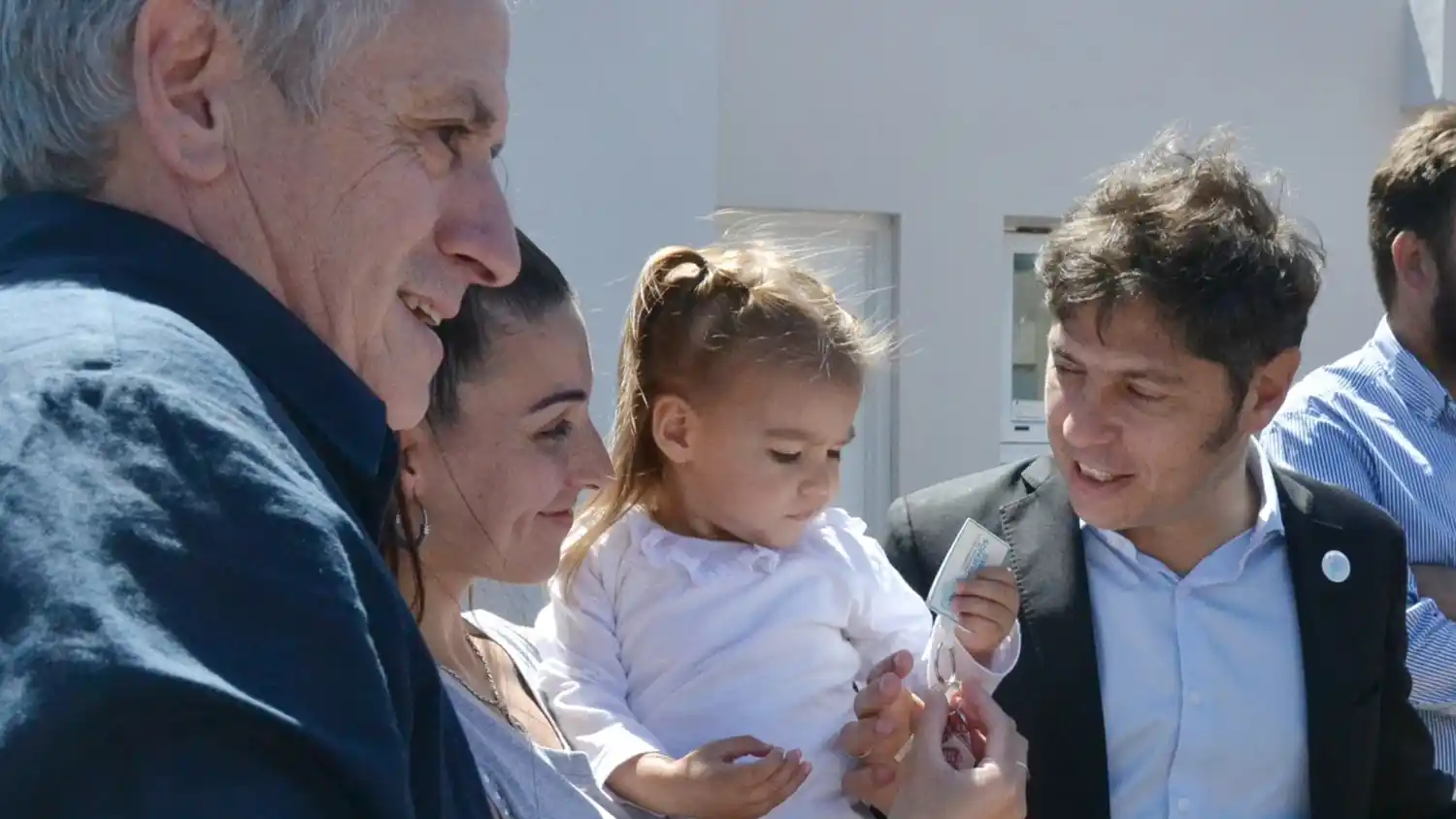 "Es un ejemplo del gran trabajo que realizamos con la Provincia": Gastón celebró la entrega de viviendas en Chascomús