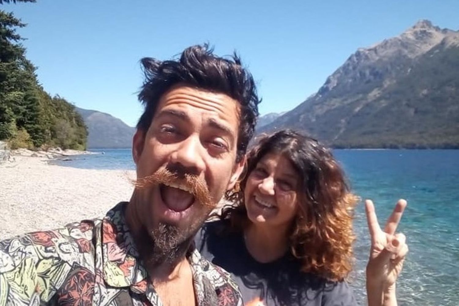 Un actor murió mientras hacía kayak en el lago Nahuel Huapi