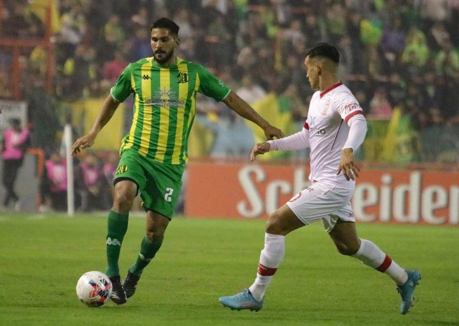 Noche para el olvido de Aldosivi: perdió ante Huracán, pero tiene chances