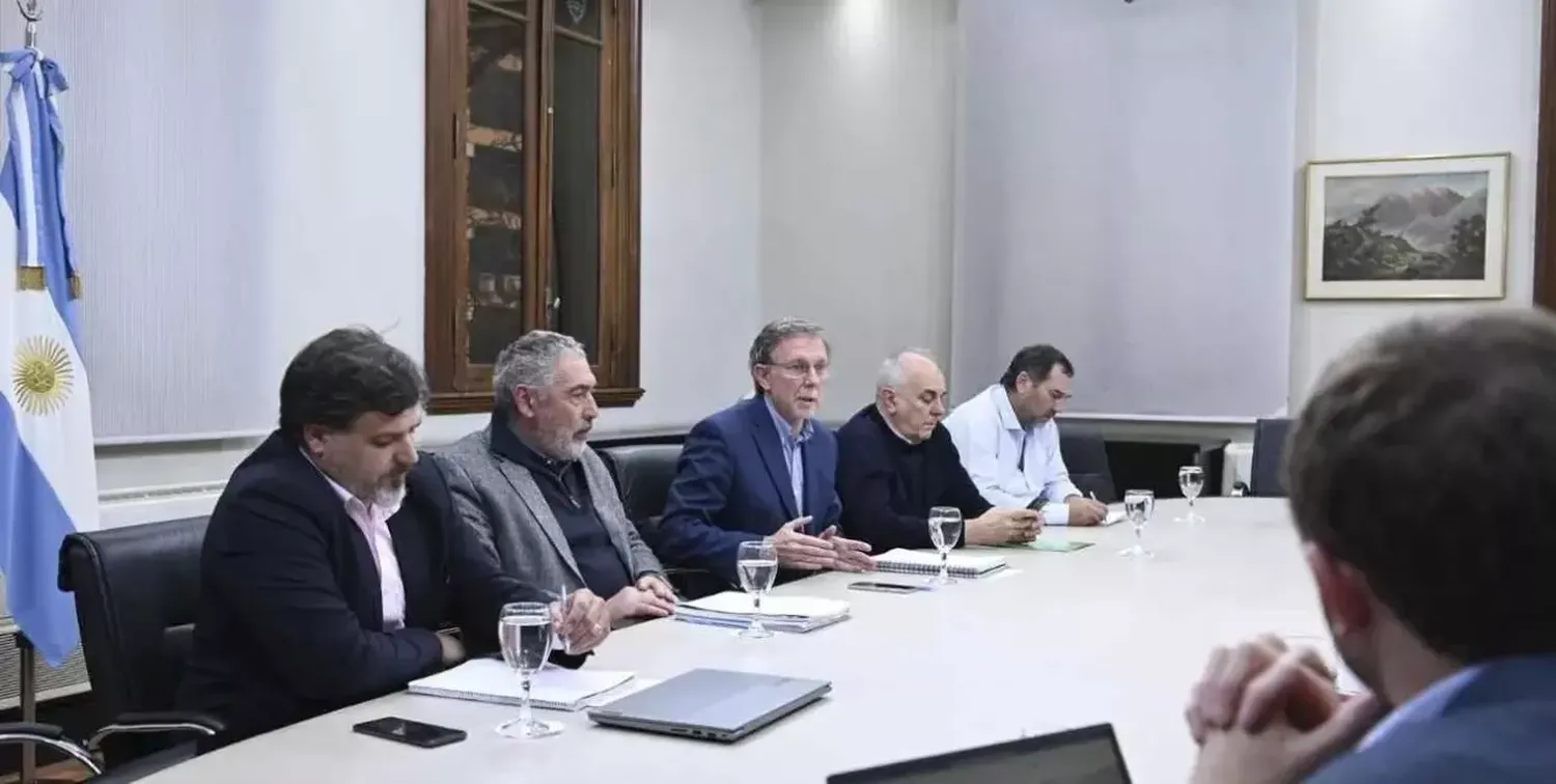 El Gobierno confirmó que no habrá modificaciones en las restricciones a la exportación de maíz, trigo y carne