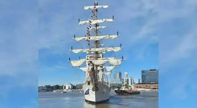 Iara Lamboglia fragata libertad - 3