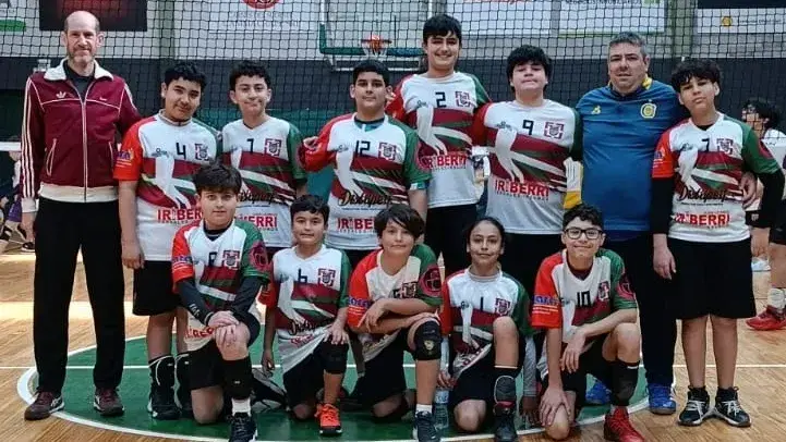 El seleccionado Sub-13 de la Liga Necochense de Voley fue anfitrión en Centro Basko