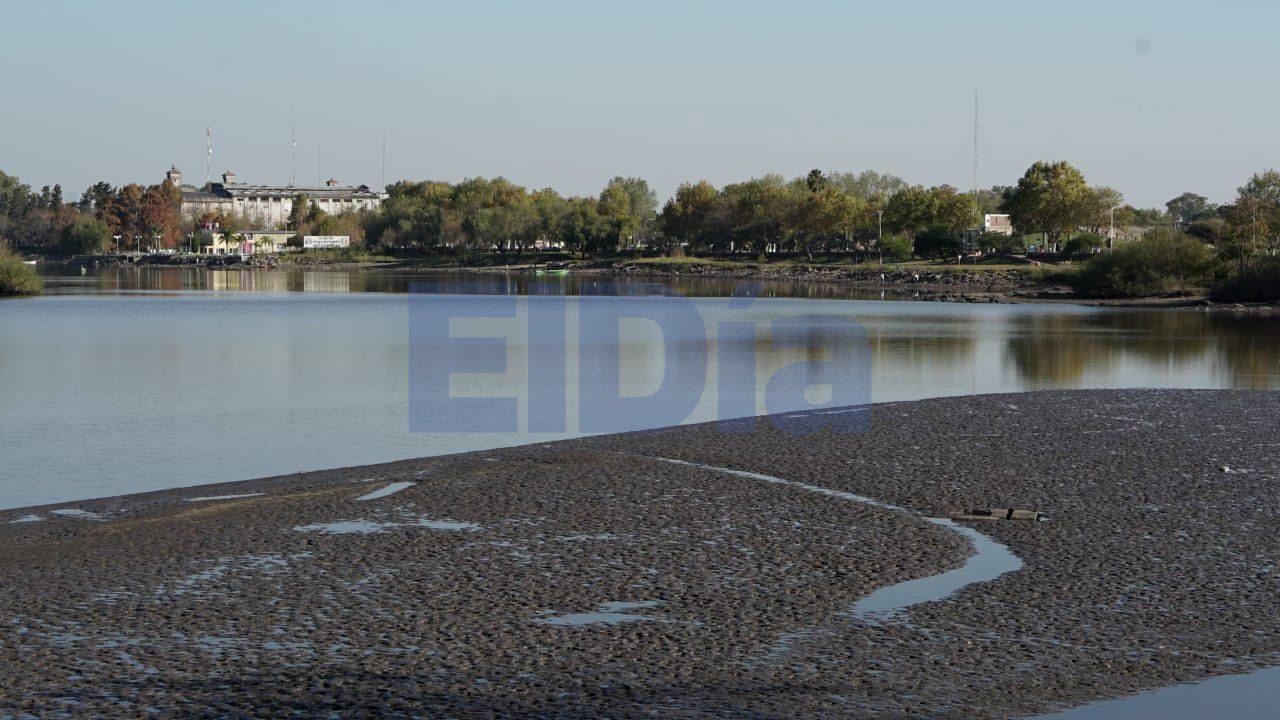 La bajante histórica del río ocasiona problemas en la presión de agua