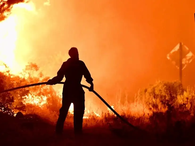El Gobierno declaró por DNU la Emergencia Ígnea para las provincias afectadas por los incendios en el sur