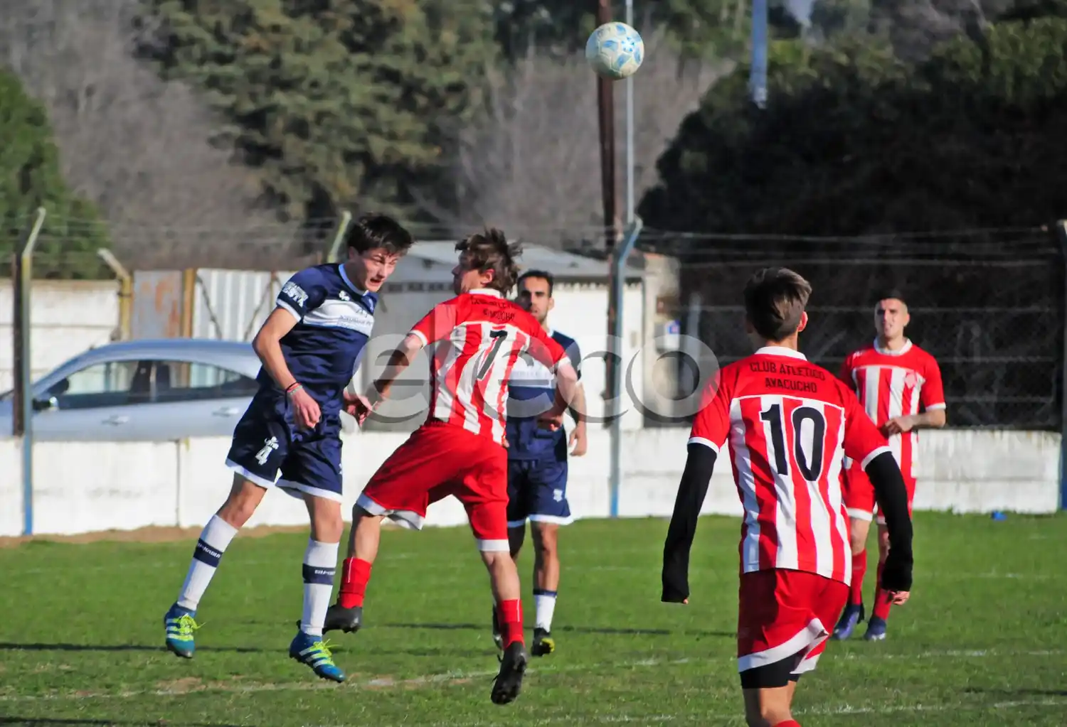 Jeremías Funes, Mariano Montalivet y Joaquín González; en el Gimnasia-Atlético Ayacucho del domingo pasado.