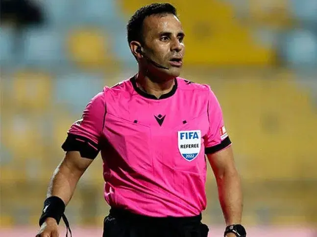 Piero Maza arbitrará a la Academia ante Flamengo.