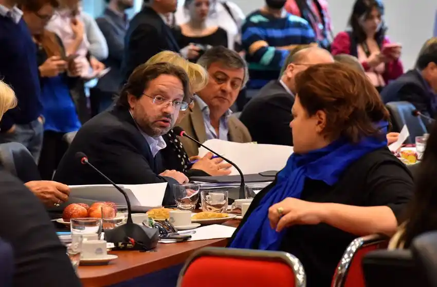 Se logró dictamen favorable para tratar el Presupuesto 2019