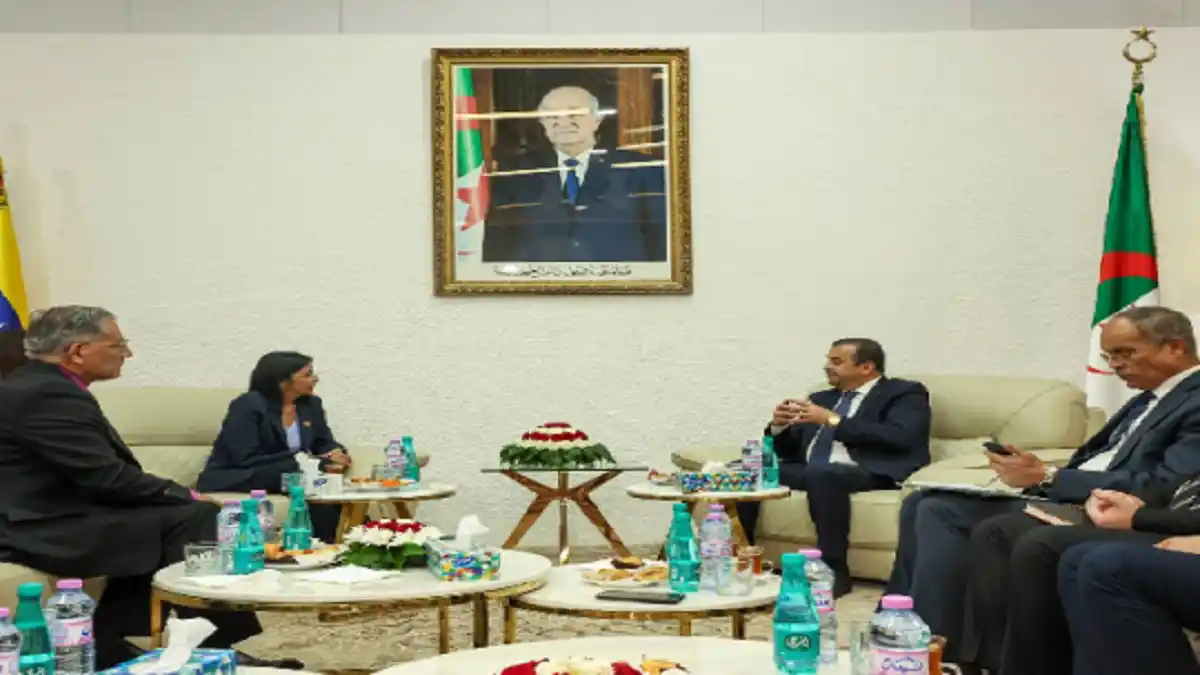 Venezuela y Argelia revisan agenda de cooperación en materia petrolera