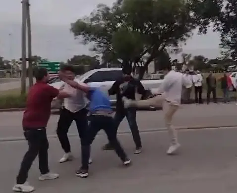 Navidad violenta en Orense: se produjo una pelea a la salida de un local nocturno (video)