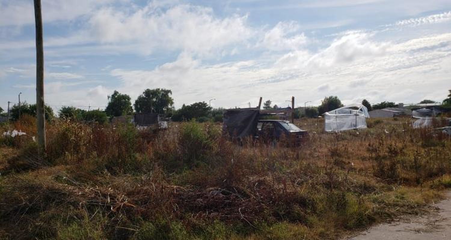 Tercera usurpación en una semana: Tomaron un terreno en Boulevard Moreno y Mateo Sbert