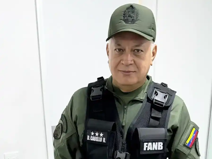 Venezuela “sabrá defenderse con dignidad” ante un eventual ataque de Estados Unidos