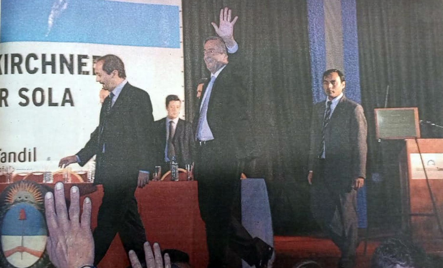 A 20 años de la visita de Kirchner a Tandil: acto, promesas y el elogio de Lunghi al entonces Presidente