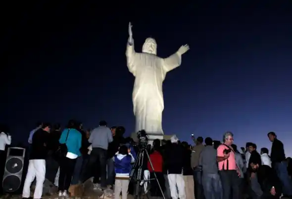 Tandil: El Cristo de las Sierras iluminado con energía renovable
