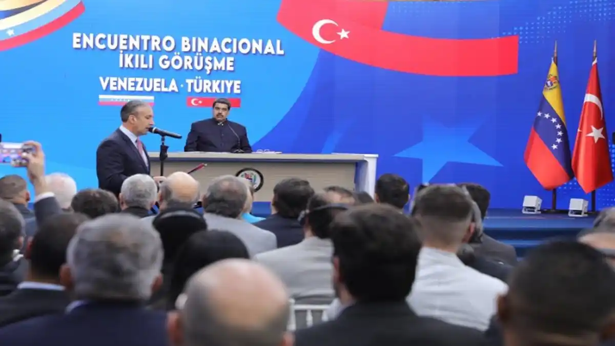 ¿DÓNDE QUEDÓ LA VENEZUELA SOCIALISTA? Maduro se abre al capital turco