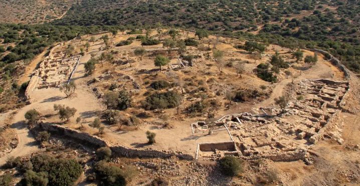 Las excavaciones arqueológicas en un yacimiento llamado Khirbet Qeiyafa, una ciudad fortificada muy cercana al lugar donde tuvo lugar la batalla bíblica entre David y Goliat.
