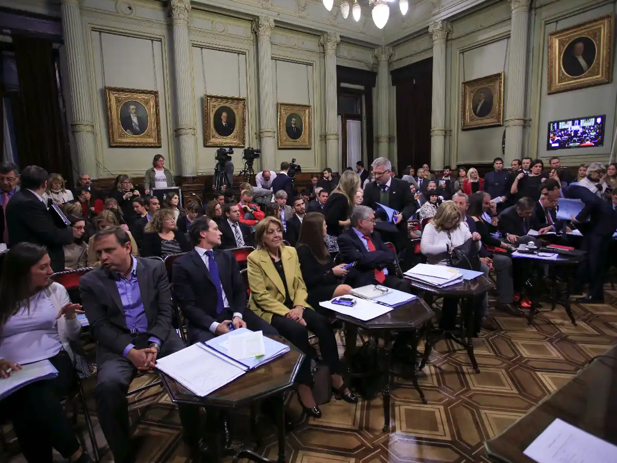 El Senado postergó para el martes la definición sobre el proyecto de tarifas 