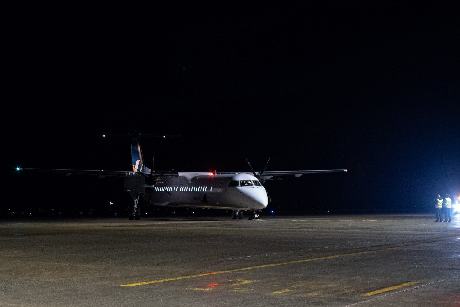 Hogar dulce hogar: arribó a Punta Arenas el primer Dash 8-400 de DAP