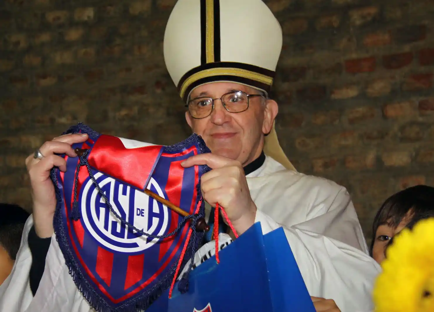 Bergoglio fue un fervoroso hincha de San Lorenzo.