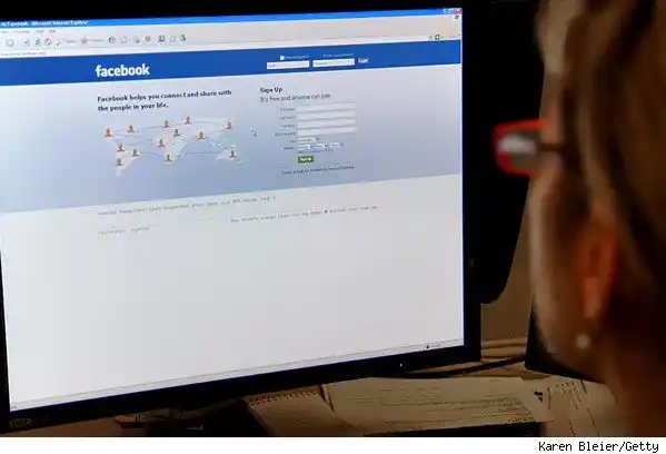 Una mujer denunció haber sido estafada por medio de Facebook