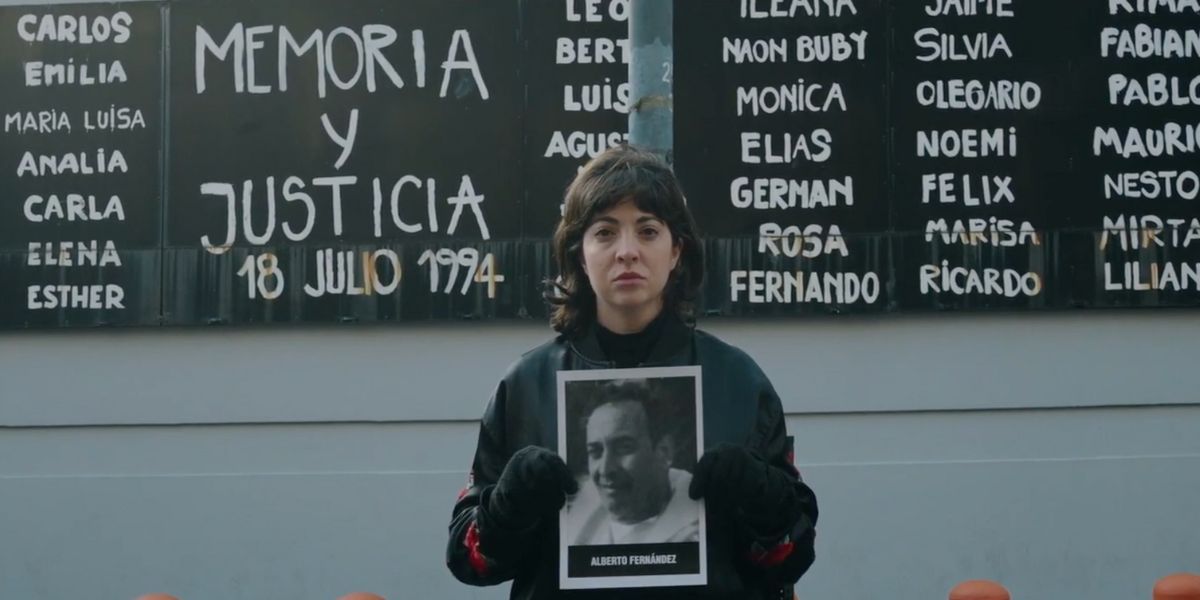 A 31 años del ataque terrorista contra la sede de Pasteur 633, AMIA lanzó, a través de sus redes sociales, una nueva acción para exigir justicia