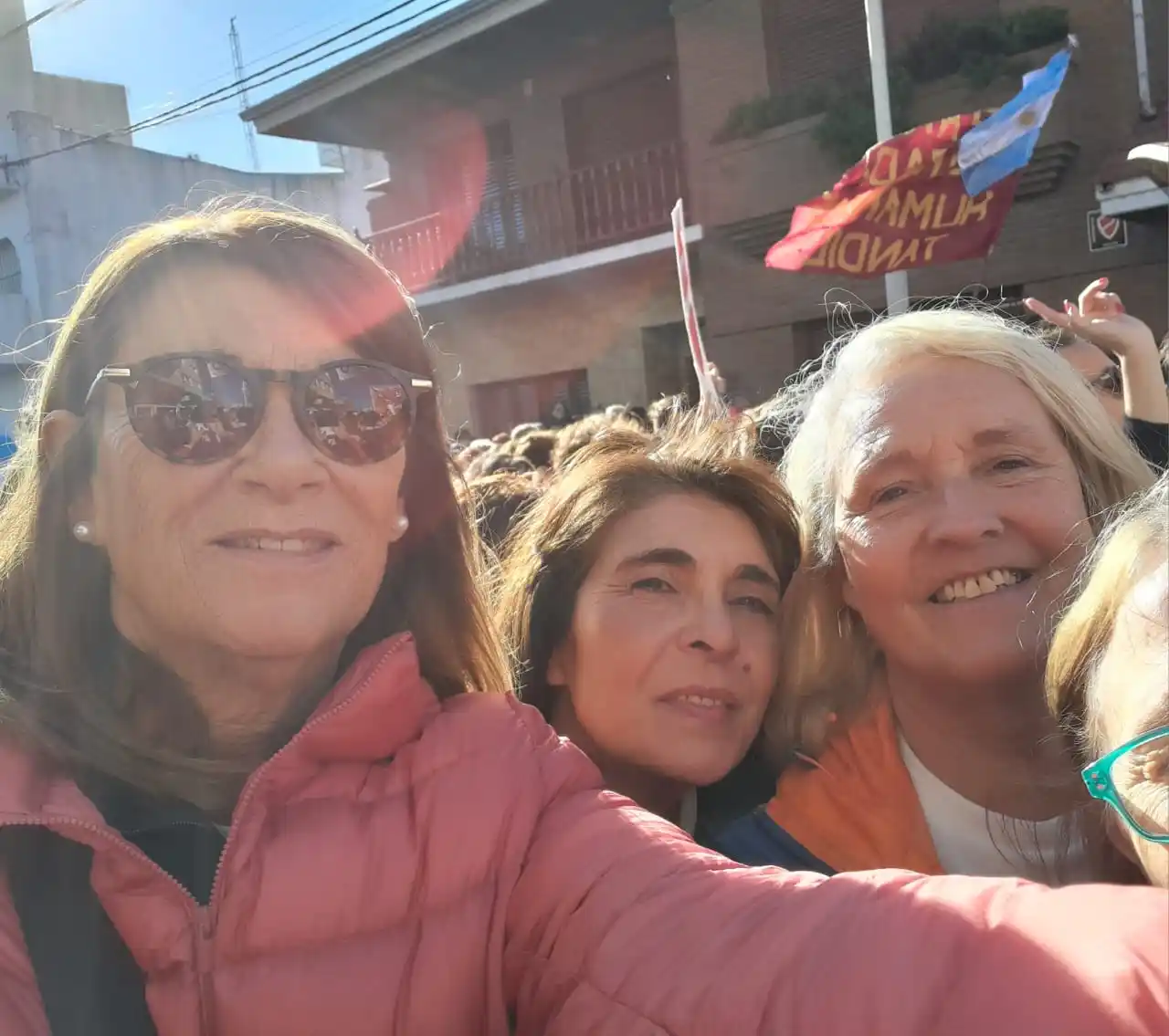 diana zeballos foto 50 años marcha universitaria 24-04-24 - 2