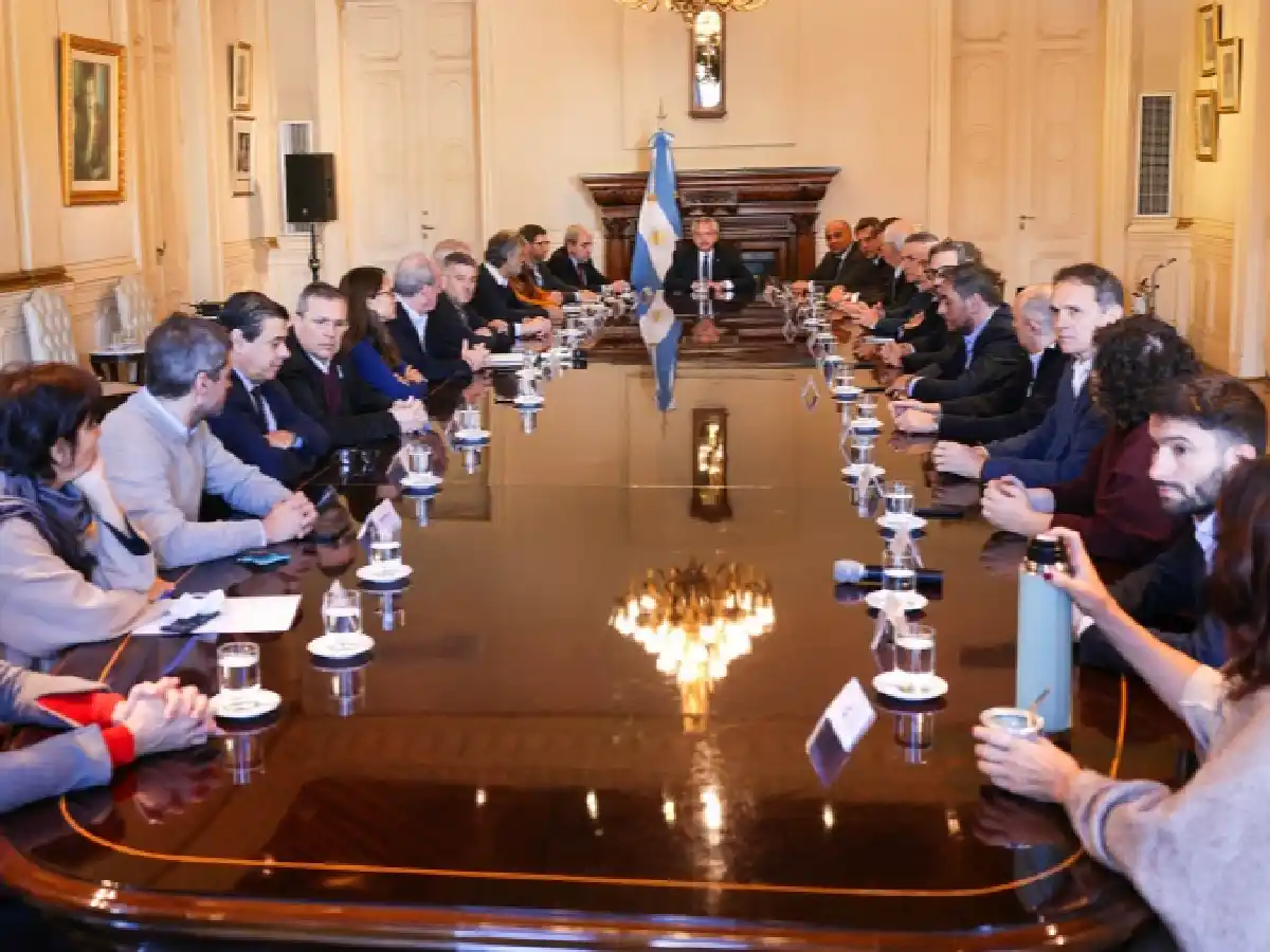 Tras el ataque a Cristina: el presidente encabeza la reunión de gabinete
