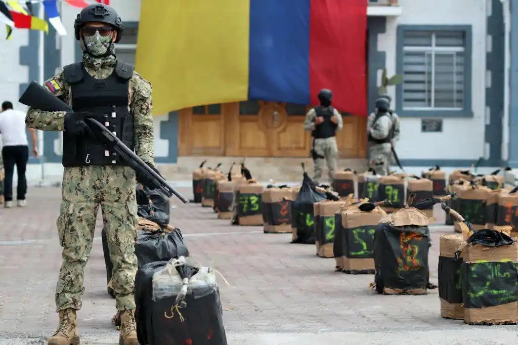 ¡ENTRE ELLOS EL PRESIDENTE DEL CONSEJO DE LA JUDICATURA! DETIENEN a 30 funcionarios en Ecuador por relaciones con el narcotráfico