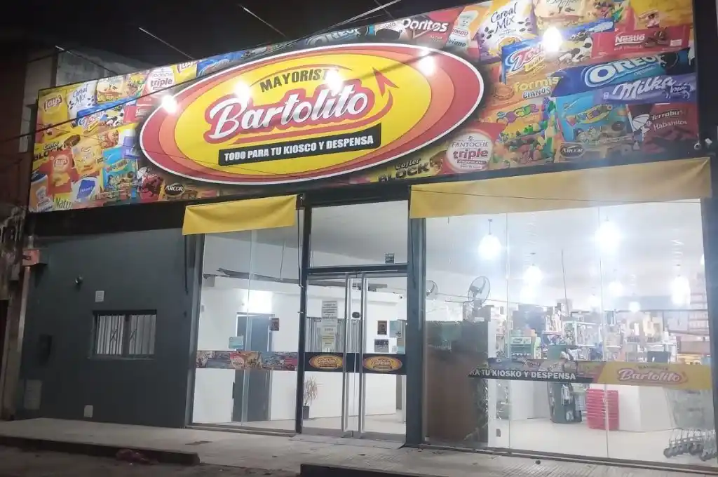 Video: así vandalizaron y robaron una distribuidora en el norte de la ciudad de Santa Fe